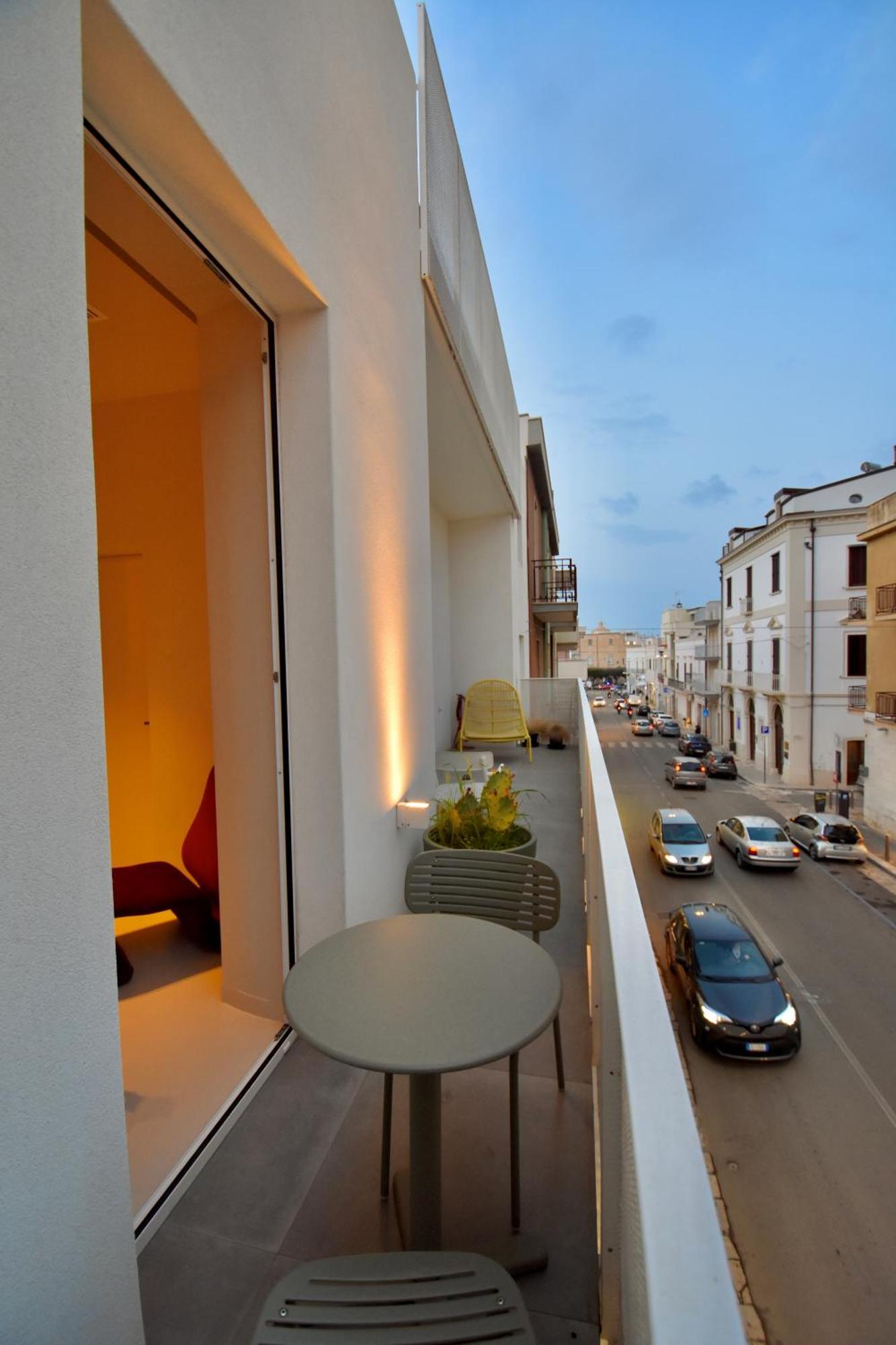 Mpiut - Housea Hotel Polignano a Mare Exterior photo